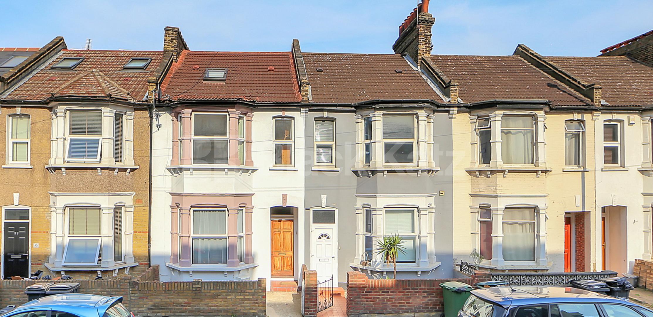 			LET , 5 Bedroom, 1 bath, 1 reception House			 Trundleys Road , Surrey Quays